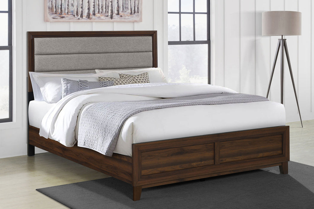 Welsley Eastern King & Queen Bed - Visions in Furniture (La Mirada, CA)