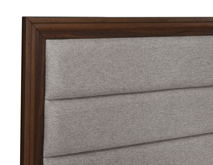 Welsley Eastern King & Queen Bed - Visions in Furniture (La Mirada, CA)