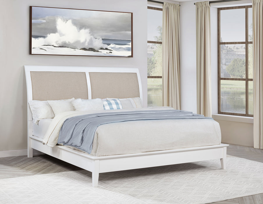 Bexhill California King, E.King, Queen Bed - Visions in Furniture (La Mirada, CA)