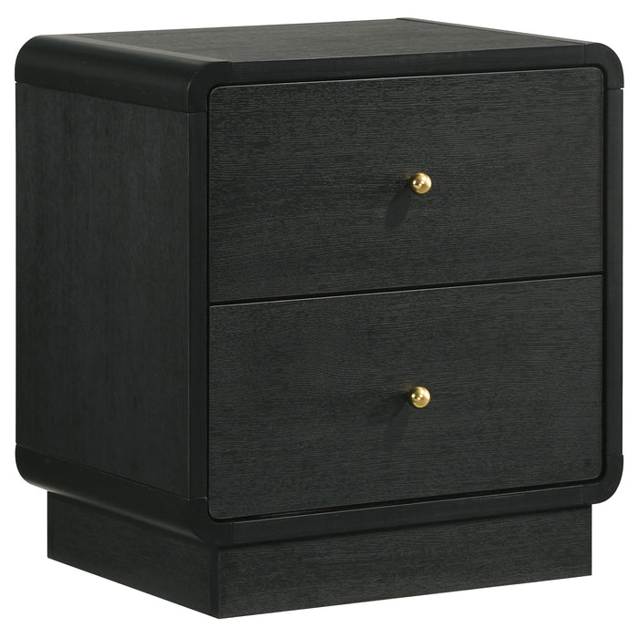 Cavelle 4 & 5 Piece Bedroom Set Queen & E.King - Visions in Furniture (La Mirada, CA)