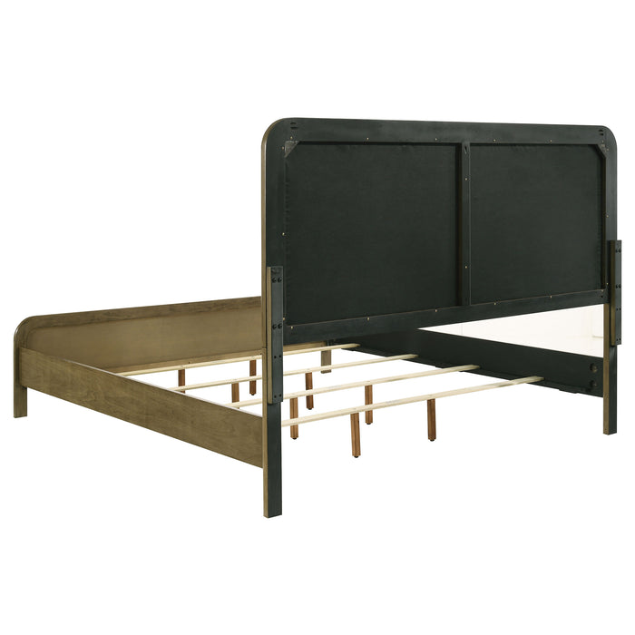 Amsbury Eastern King Bed - Visions in Furniture (La Mirada, CA)