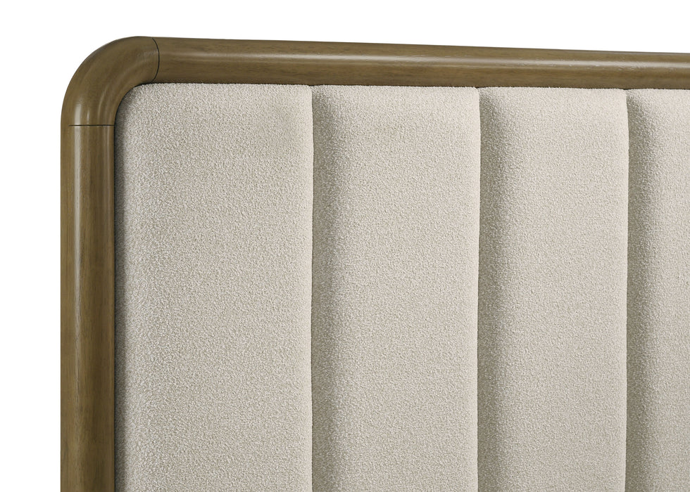 Amsbury Queen Bed - Visions in Furniture (La Mirada, CA)
