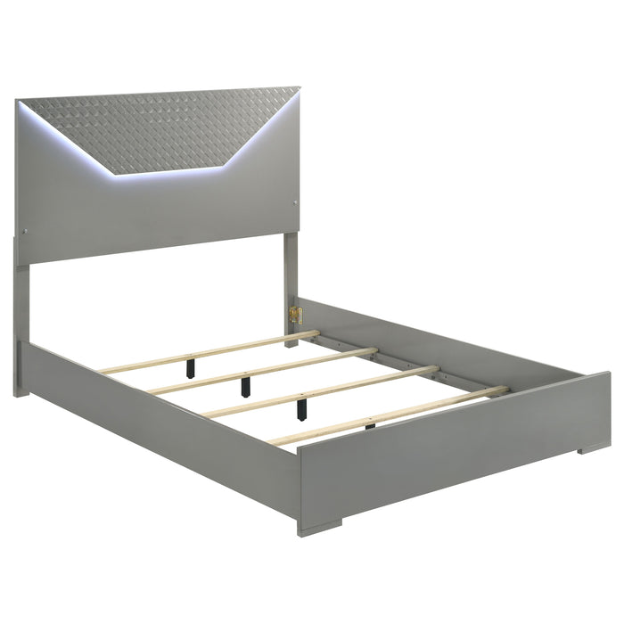 Ives Eastern King & Queen Bed - Visions in Furniture (La Mirada, CA)