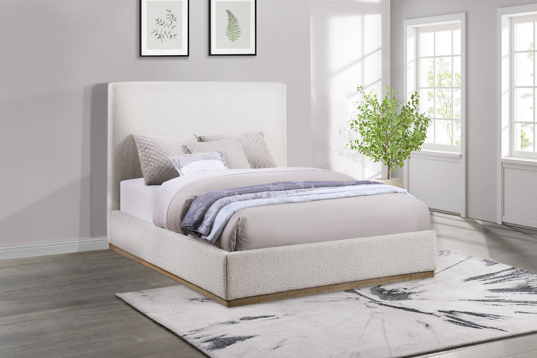 Knox Eastern King & Queen Bed - Visions in Furniture (La Mirada, CA)