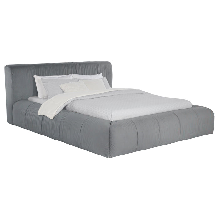 Wilshire California King, E.king, & Queen Bed - Visions in Furniture (La Mirada, CA)