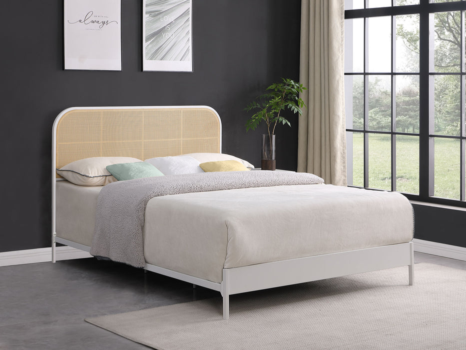 Amherst Queen Bed - Visions in Furniture (La Mirada, CA)
