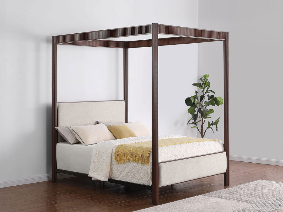 Zimmerlee Eastern King & Queen Bed - Visions in Furniture (La Mirada, CA)