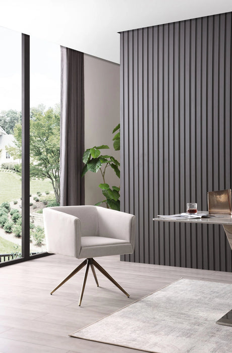 Riaglow - Contemporary Fabric Dining Chair