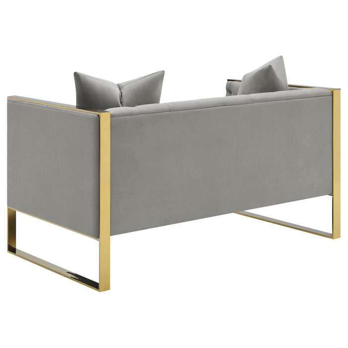 Eastbrook Stationary Sets - Visions in Furniture (La Mirada, CA)