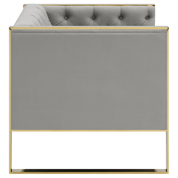 Eastbrook Stationary Sets - Visions in Furniture (La Mirada, CA)