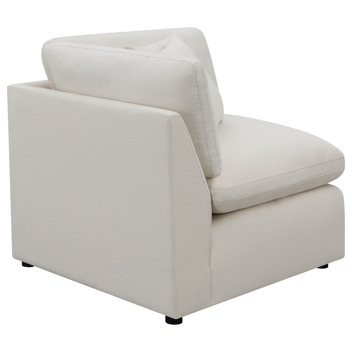 Hobson Sectionals - Visions in Furniture (La Mirada, CA)