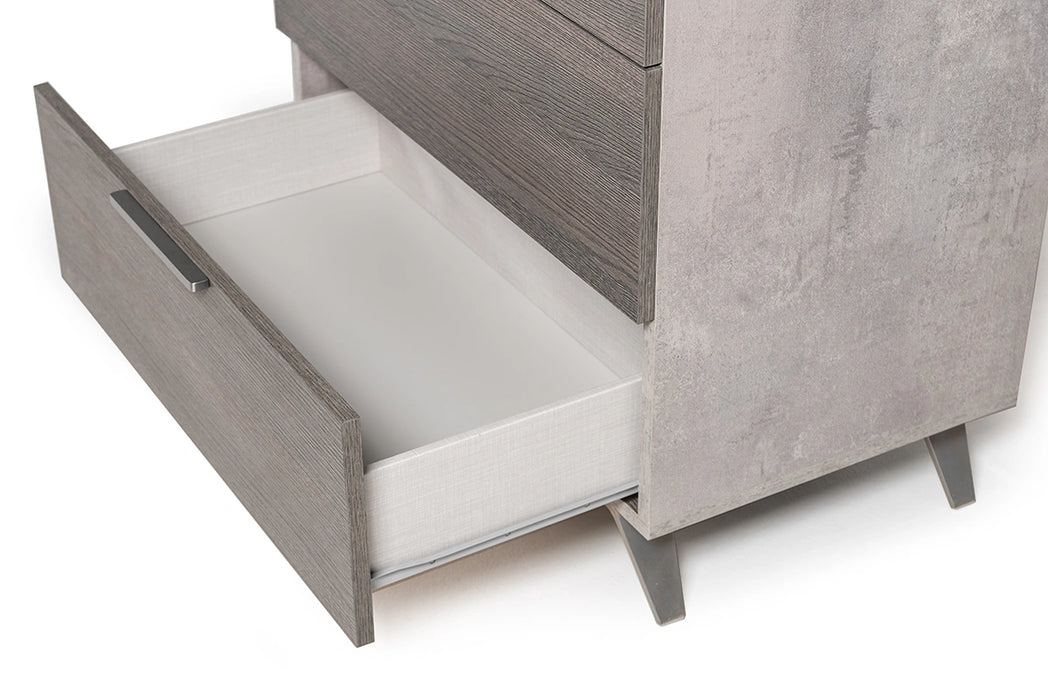 Nova Domus Bronx Italian Modern Chest