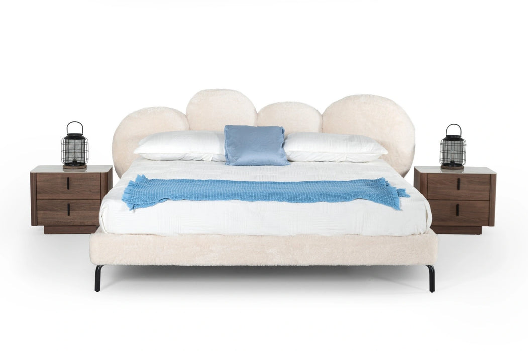 Destiny - Contemporary White Sherpa Bubble Bed