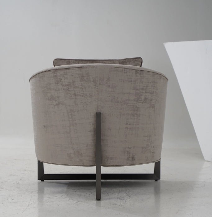 Modrest Forbis Contemporary Accent Chair