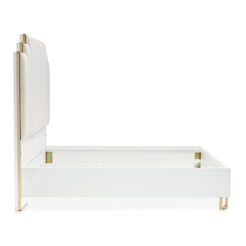 AICO Furniture Palm Gate King Platform Bed in Cloud White - Visions in Furniture (La Mirada, CA)