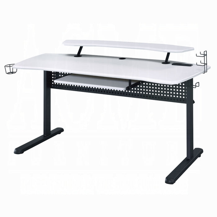 Vildre Gaming Desk With USB - Visions in Furniture (La Mirada, CA)