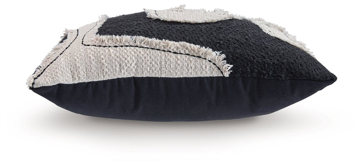 Veerbank Pillow (Set of 4) - Visions in Furniture (La Mirada, CA)