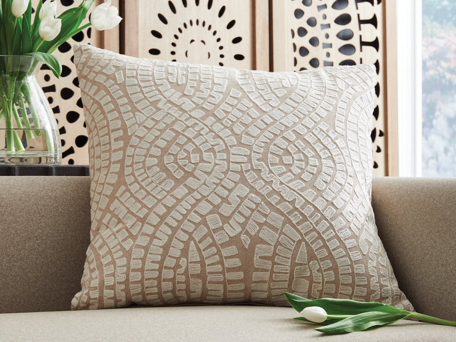 Cortlen Pillow (Set of 4) - Visions in Furniture (La Mirada, CA)