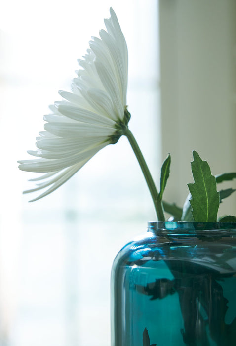 Inisland Vase - Visions in Furniture (La Mirada, CA)