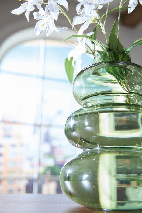 Renethorne Vase - Visions in Furniture (La Mirada, CA)