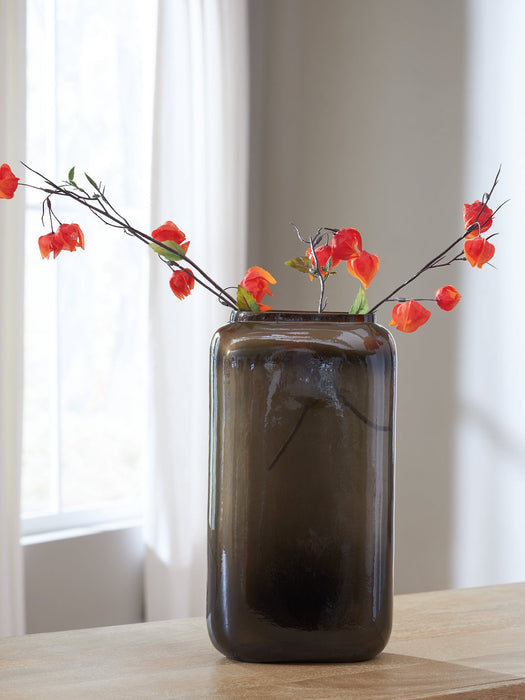Sumner Vase - Visions in Furniture (La Mirada, CA)