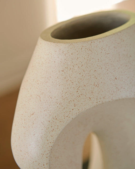 Odion Vase - Visions in Furniture (La Mirada, CA)