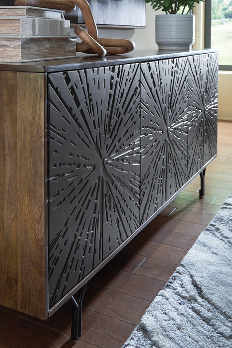 Lavinmont Accent Cabinet - Visions in Furniture (La Mirada, CA)