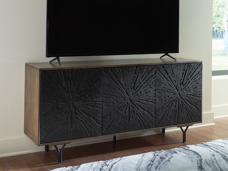 Lavinmont Accent Cabinet - Visions in Furniture (La Mirada, CA)