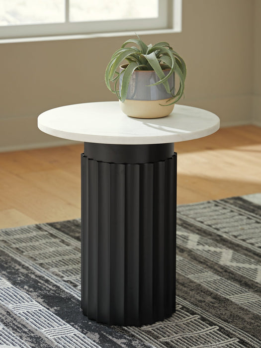 Wainstone Accent Table - Visions in Furniture (La Mirada, CA)