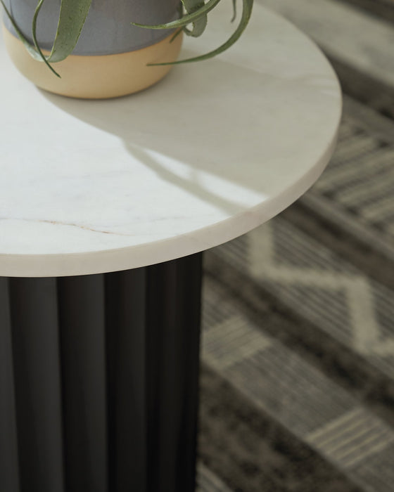 Wainstone Accent Table - Visions in Furniture (La Mirada, CA)
