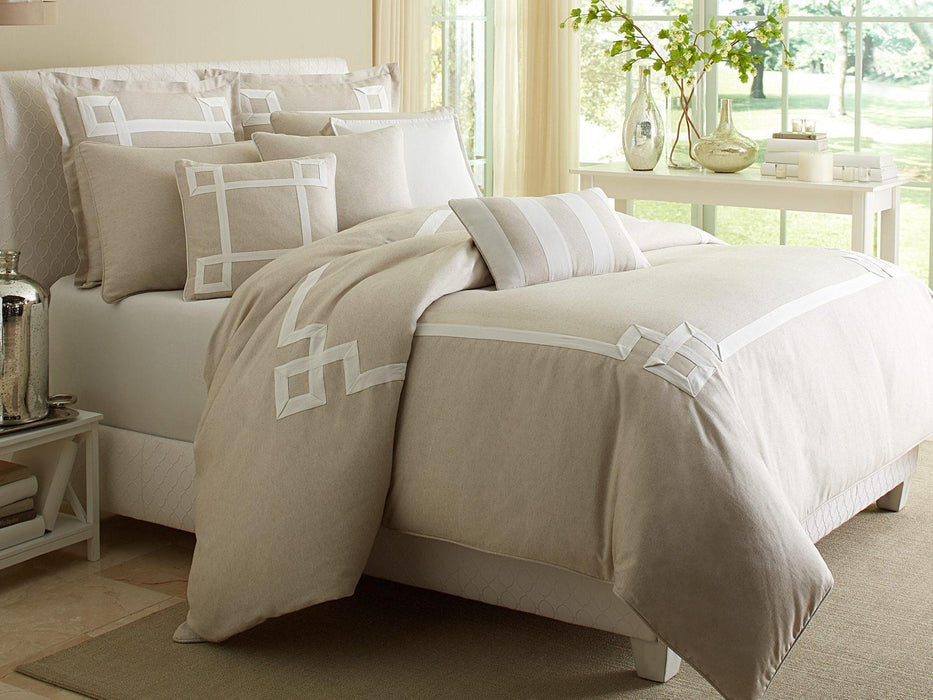 Avenue A 10-pc King Comforter Set in Natural - Visions in Furniture (La Mirada, CA)