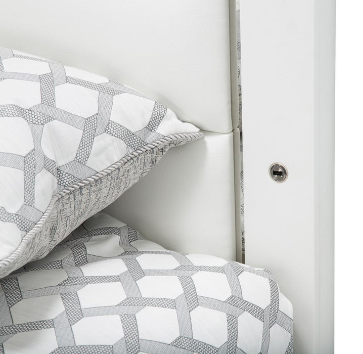 State St Queen Upholstered Panel Bed in Glossy White - Visions in Furniture (La Mirada, CA)