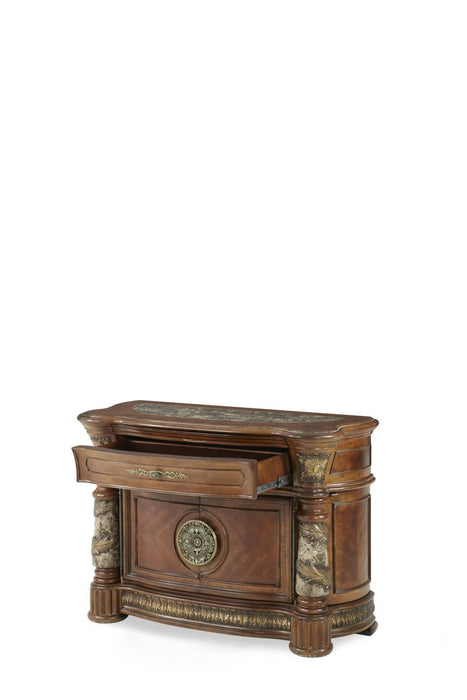 Villa Valencia Bachelor's Chest in Chestnut - Visions in Furniture (La Mirada, CA)