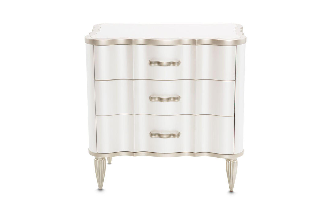 London Place Nightstand in Creamy Pearl - Visions in Furniture (La Mirada, CA)