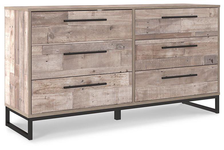 Neilsville Dresser - Visions in Furniture (La Mirada, CA)