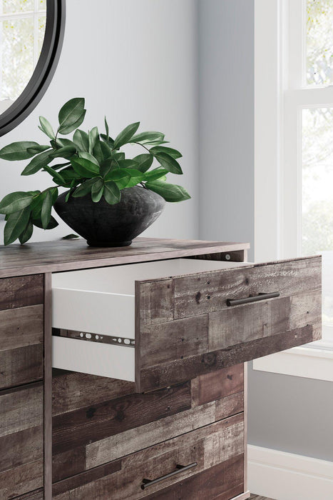 Neilsville Dresser - Visions in Furniture (La Mirada, CA)