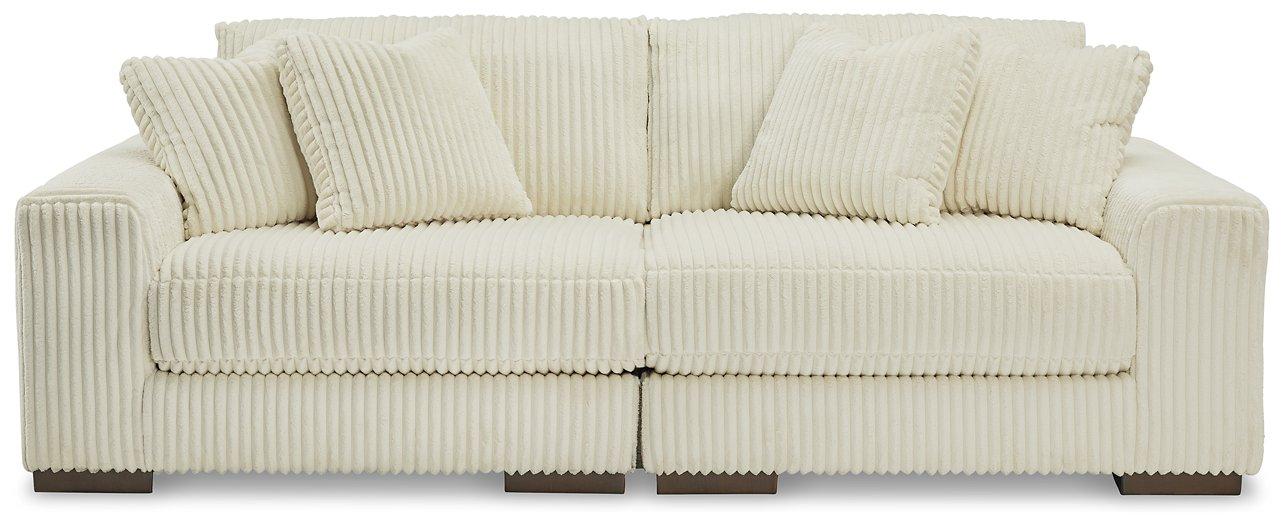 Lindyn Sectional Sofa - Visions in Furniture (La Mirada, CA)