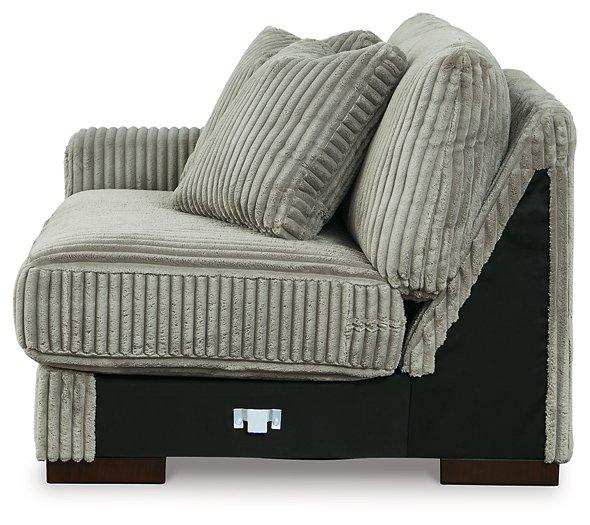 Lindyn Sectional Sofa - Visions in Furniture (La Mirada, CA)