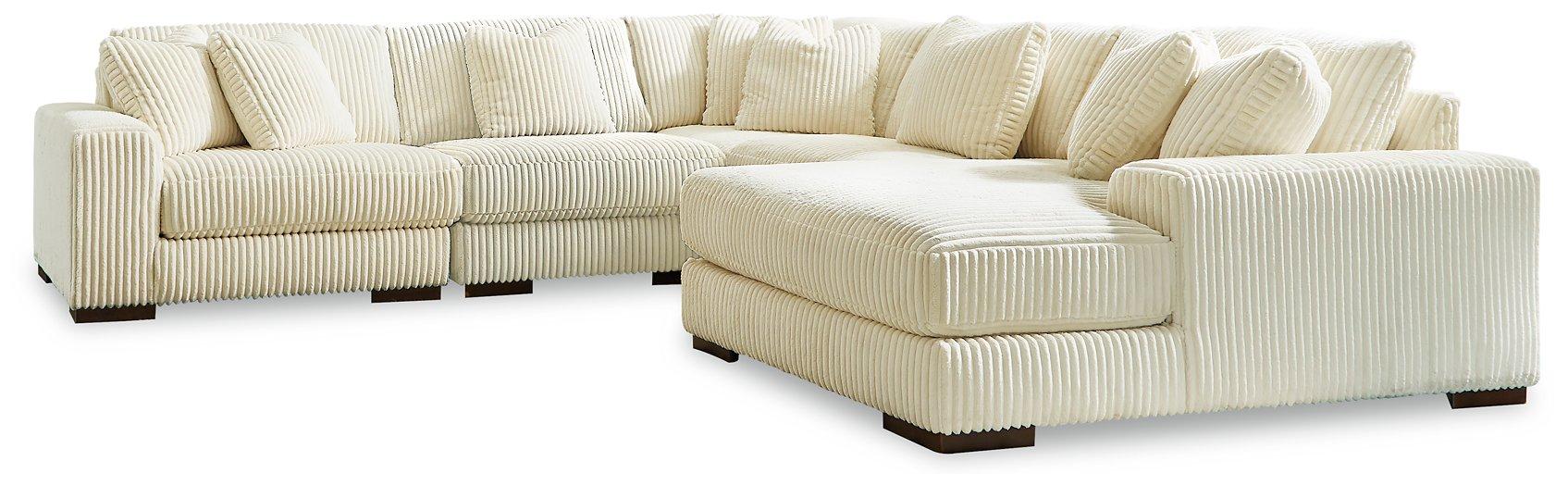 Lindyn Sectional with Chaise - Visions in Furniture (La Mirada, CA)