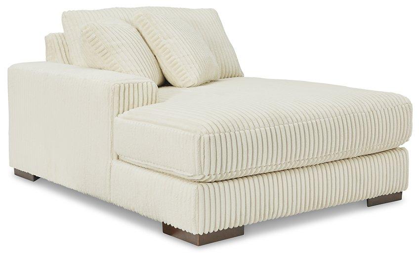 Lindyn Sectional with Double Chaise - Visions in Furniture (La Mirada, CA)