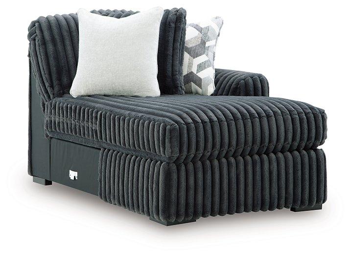 Midnight-Madness Super Chaise