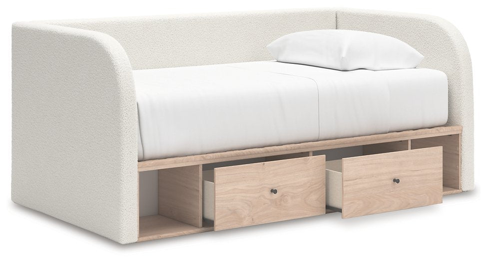 Arloster Upholstered Bed - Visions in Furniture (La Mirada, CA)