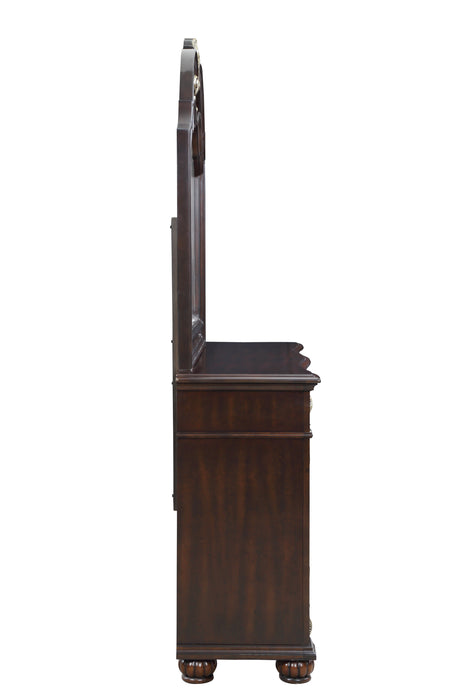 Maximus Dresser-Madeira