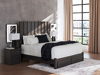 Fraluna Bed - Visions in Furniture (La Mirada, CA)