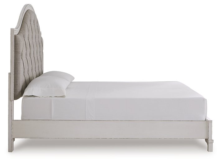 Blendon Upholstered Bed - Visions in Furniture (La Mirada, CA)