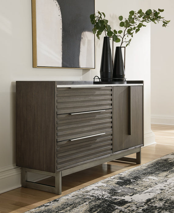 Arkenton Dresser - Visions in Furniture (La Mirada, CA)