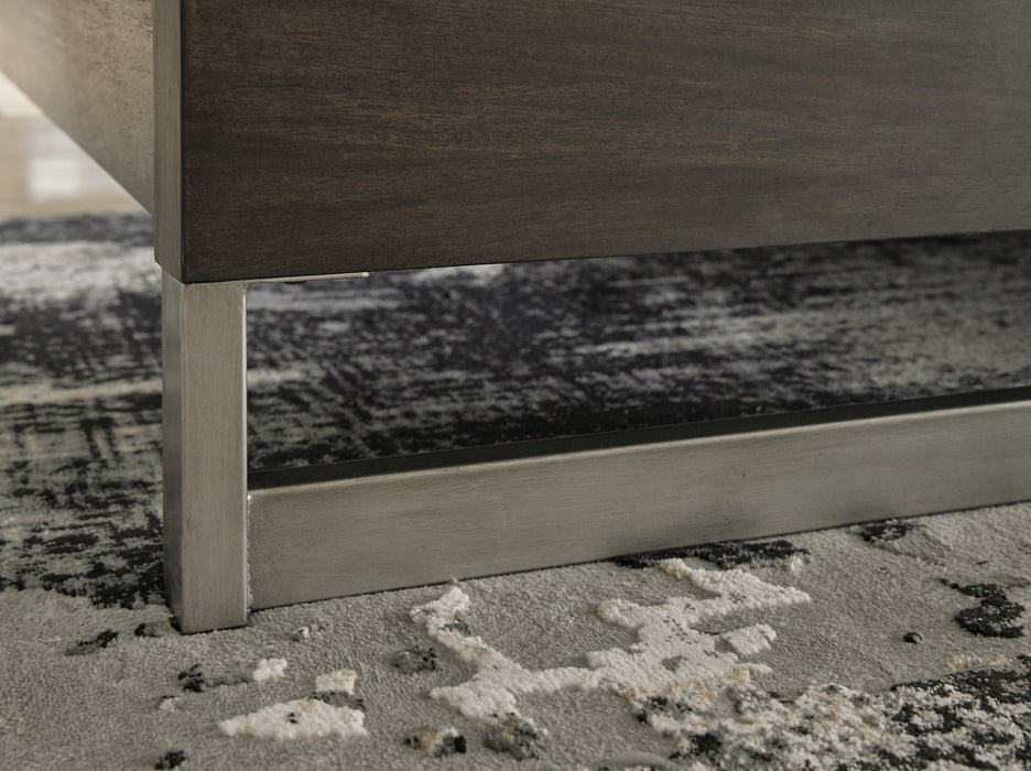 Arkenton Bed - Visions in Furniture (La Mirada, CA)
