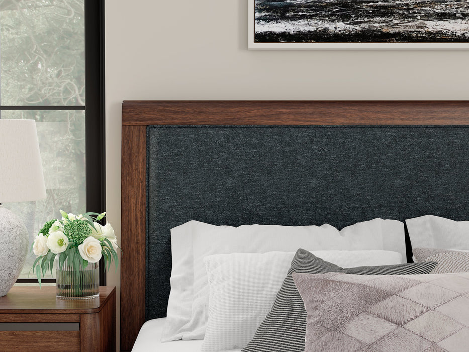 Dilenno Upholstered Bed - Visions in Furniture (La Mirada, CA)