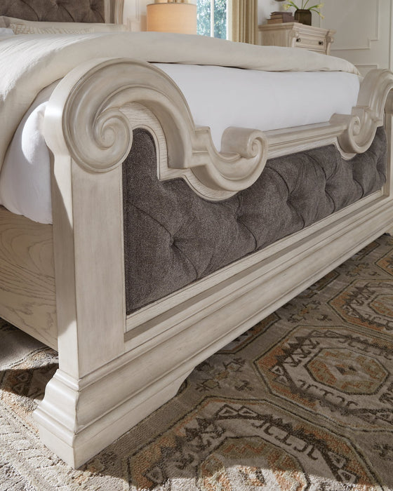 Bruchandi Upholstered Bed - Visions in Furniture (La Mirada, CA)