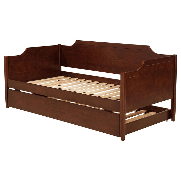 Redding Daybeds - Visions in Furniture (La Mirada, CA)